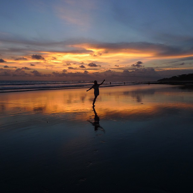 May 1: #tbt No filter needed for this Costa Rican sunset from 2012. Start following my travels @longitudelatitudegratitude to see where I end up next 
