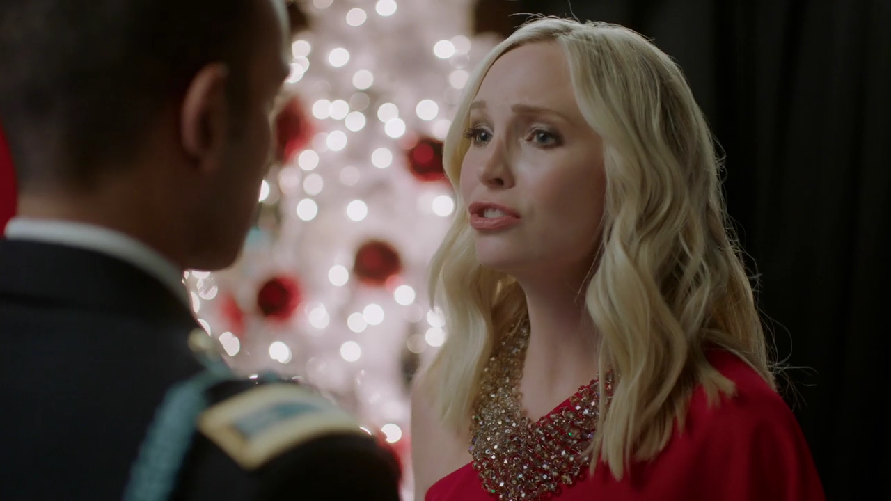 VampireDiariesWorld-dot-nl_ChristmasInTune4412.jpg