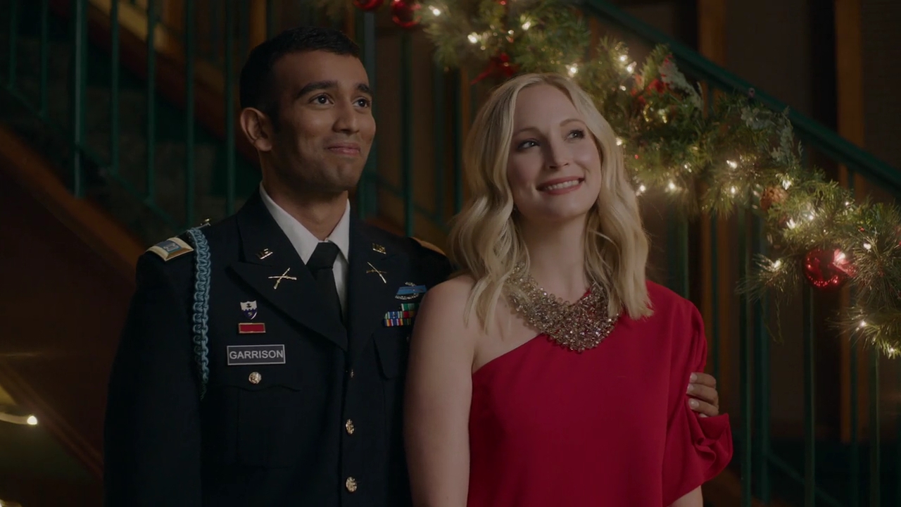 VampireDiariesWorld-dot-nl_ChristmasInTune4972.jpg