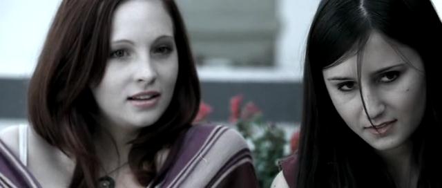 VampireDiariesWorld-dot-org_OnTheDoll0030.jpg