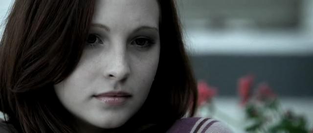 VampireDiariesWorld-dot-org_OnTheDoll0800.jpg