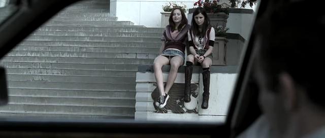 VampireDiariesWorld-dot-org_OnTheDoll0822.jpg