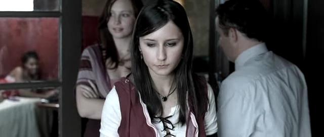 VampireDiariesWorld-dot-org_OnTheDoll2156.jpg