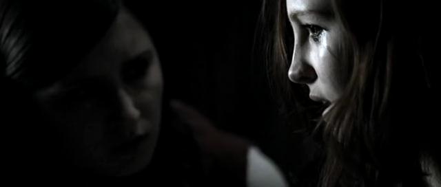 VampireDiariesWorld-dot-org_OnTheDoll4199.jpg