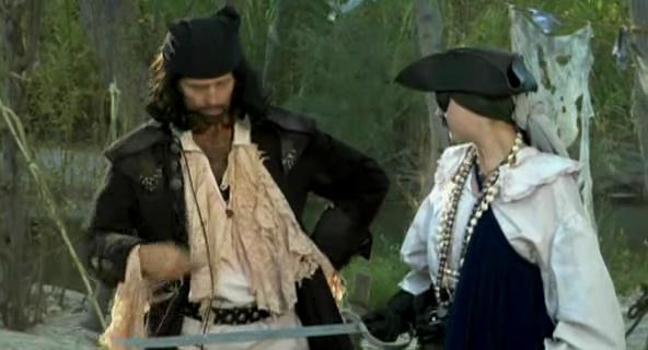 VampireDiariesWorld-dot-org_PirateCamp1030.jpg