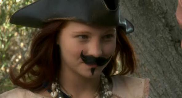 VampireDiariesWorld-dot-org_PirateCamp1542.jpg