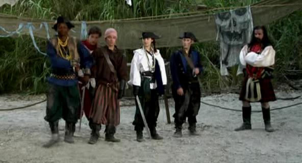 VampireDiariesWorld-dot-org_PirateCamp2804.jpg