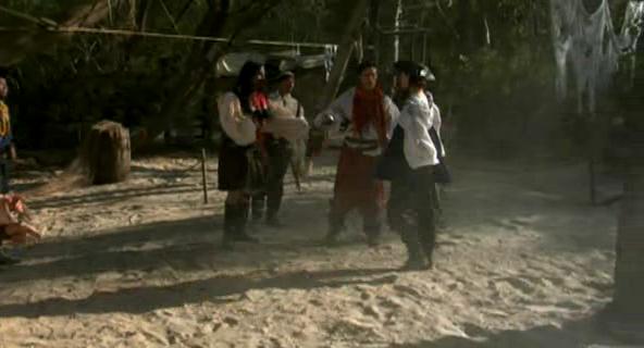 VampireDiariesWorld-dot-org_PirateCamp3664.jpg