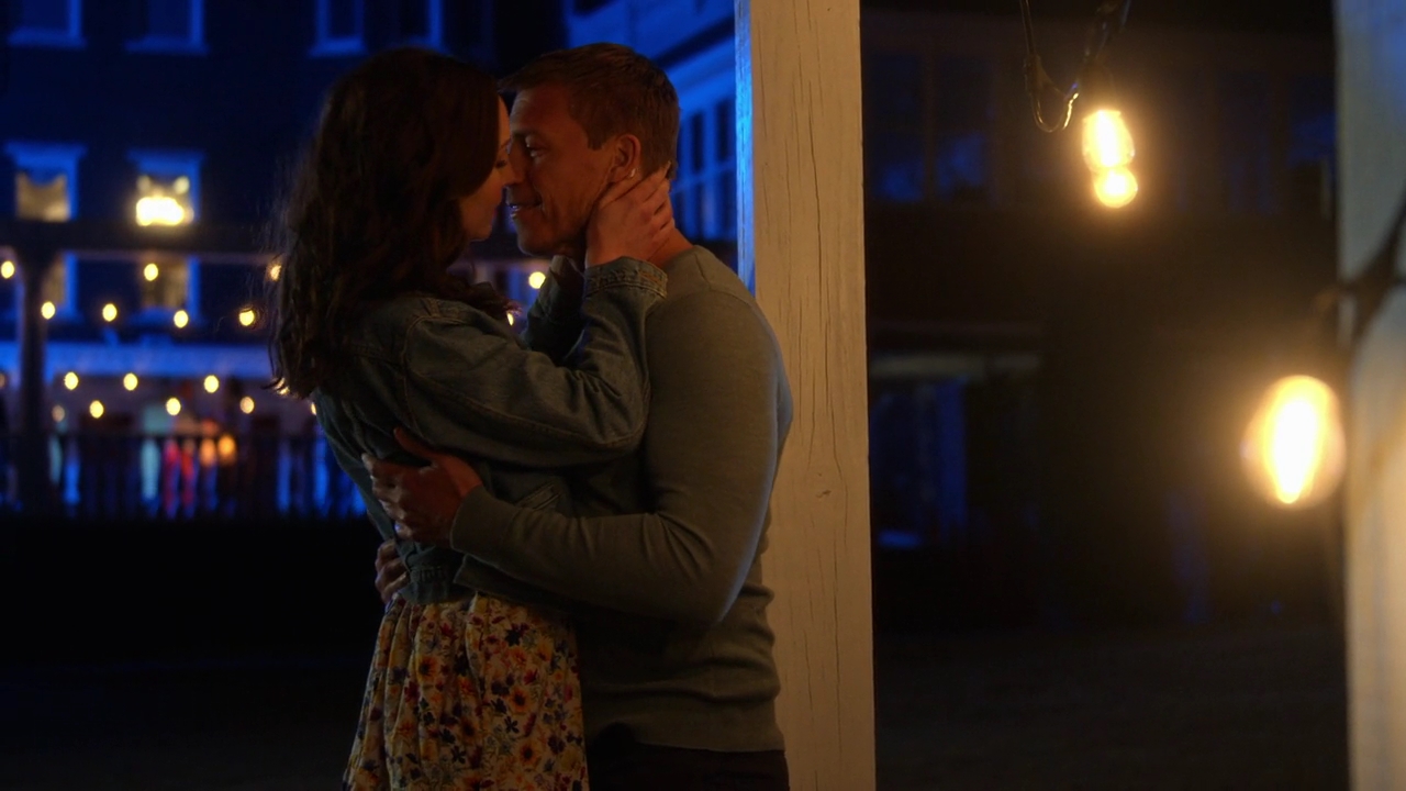 VampireDiariesWorld-dot-nl_SuitcaseKillerTheMelanieMcGuireStory0460.jpg