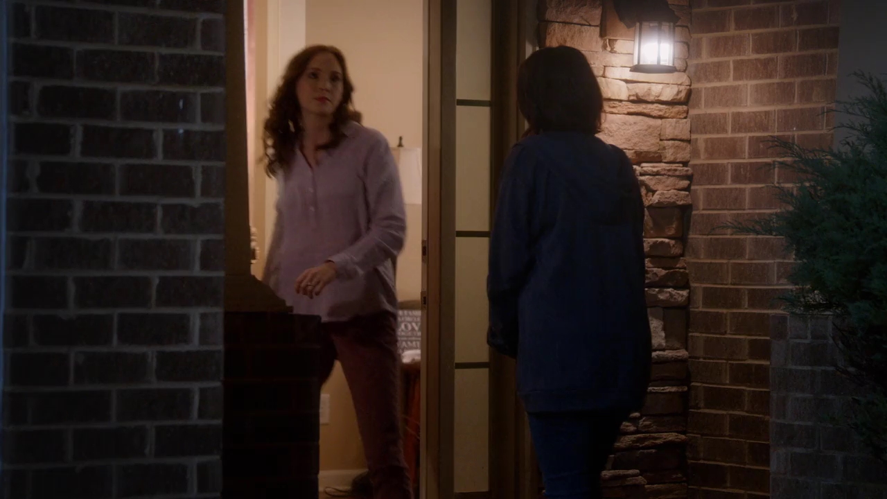 VampireDiariesWorld-dot-nl_SuitcaseKillerTheMelanieMcGuireStory0880.jpg