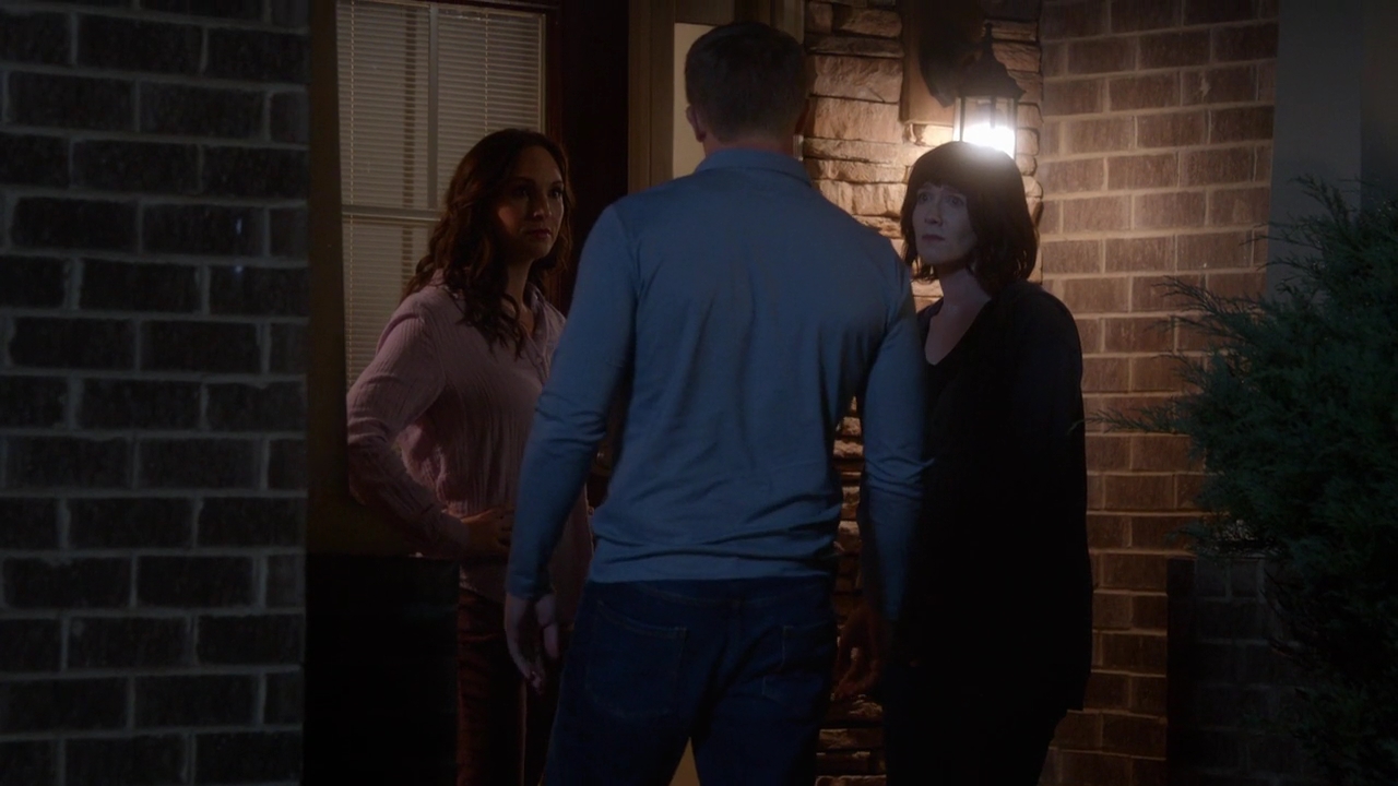 VampireDiariesWorld-dot-nl_SuitcaseKillerTheMelanieMcGuireStory0939.jpg