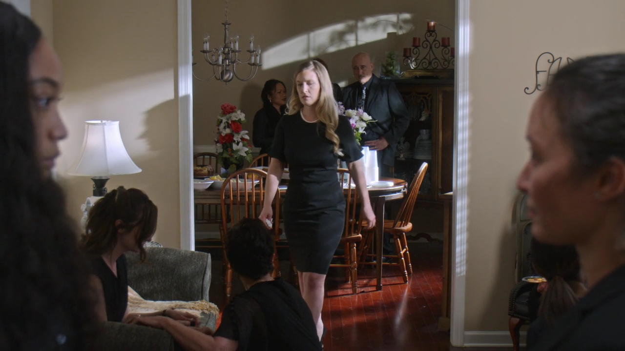 VampireDiariesWorld-dot-nl_SuitcaseKillerTheMelanieMcGuireStory3038.jpg