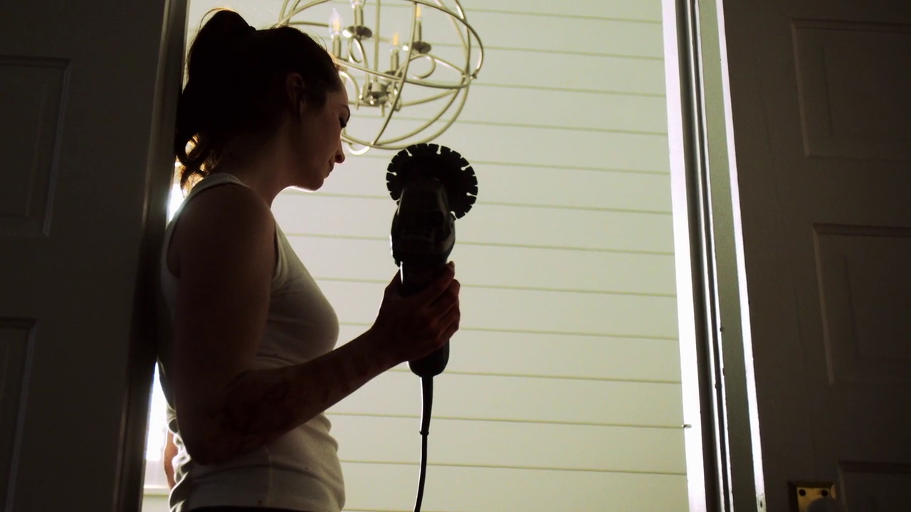 VampireDiariesWorld-dot-nl_SuitcaseKillerTheMelanieMcGuireStory3512.jpg