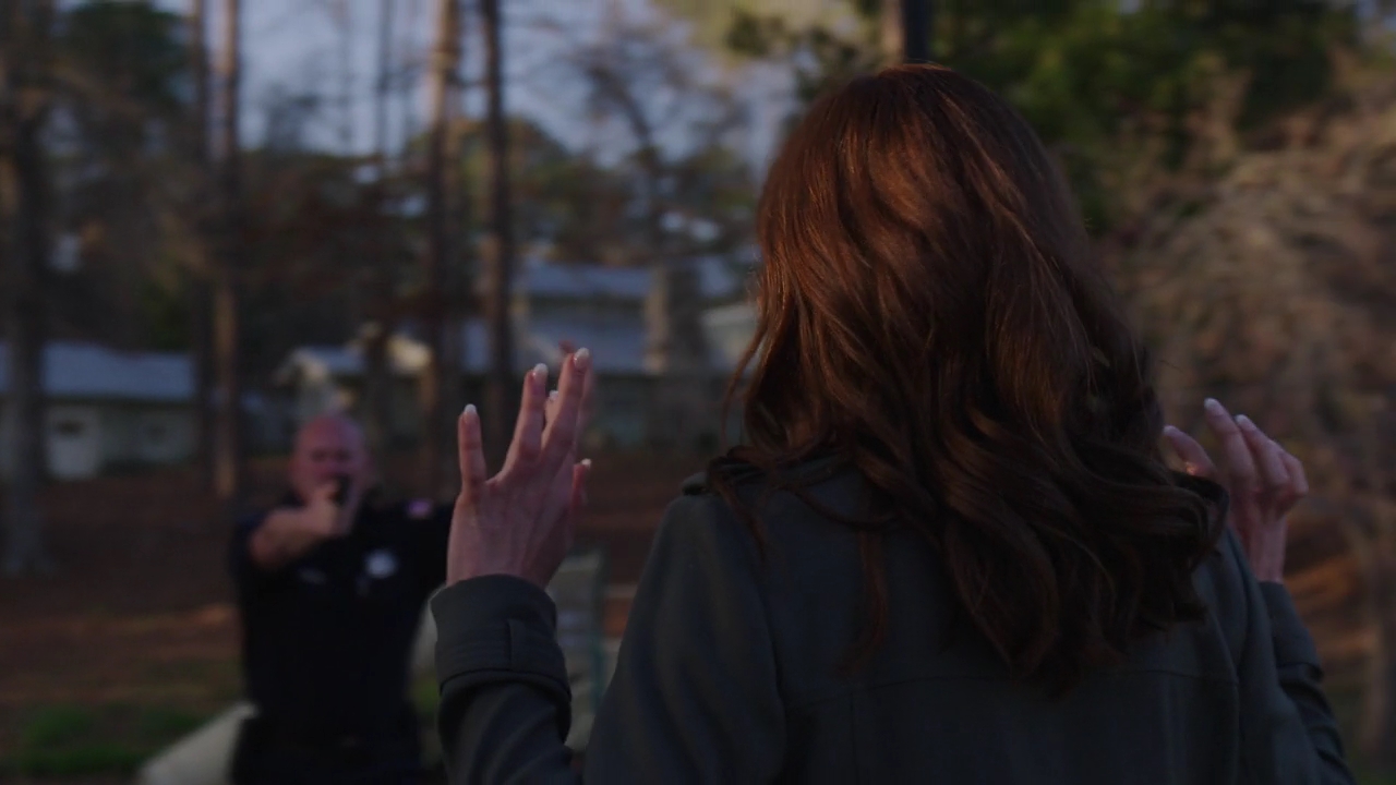 VampireDiariesWorld-dot-nl_SuitcaseKillerTheMelanieMcGuireStory3597.jpg
