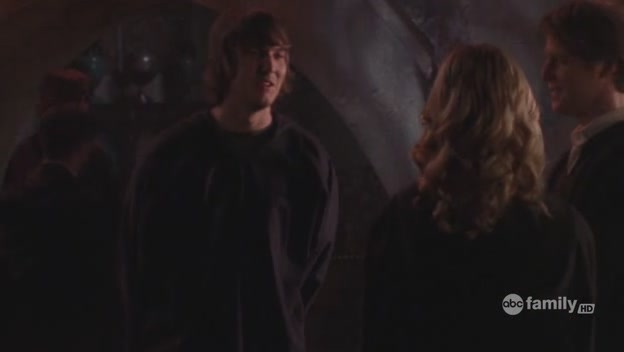 VampireDiariesWorld-dot-org-Greek-2x20IsntItBro-mantic0065.jpg