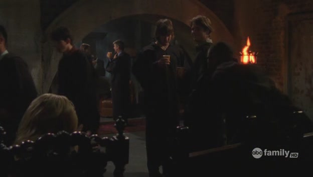 VampireDiariesWorld-dot-org-Greek-2x20IsntItBro-mantic1794.jpg
