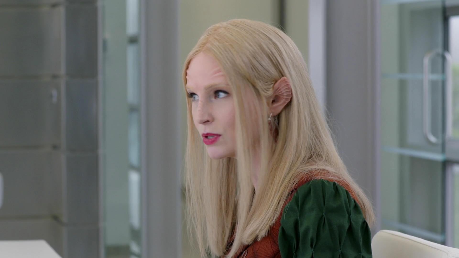 VampireDiariesWorld-dot-nl_TheOrville2x03-0570.jpg