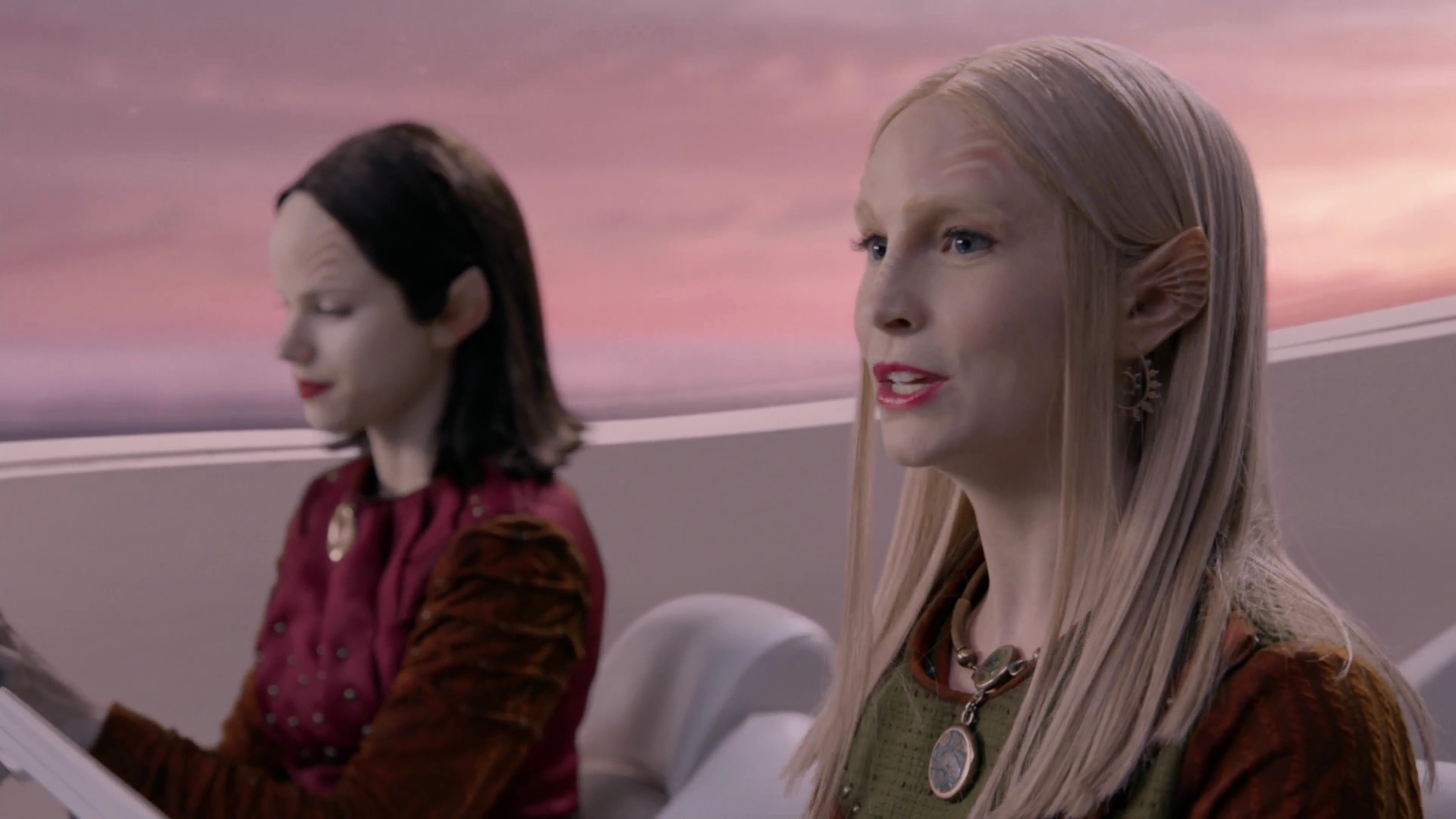 VampireDiariesWorld-dot-nl_TheOrville2x03-1328.jpg