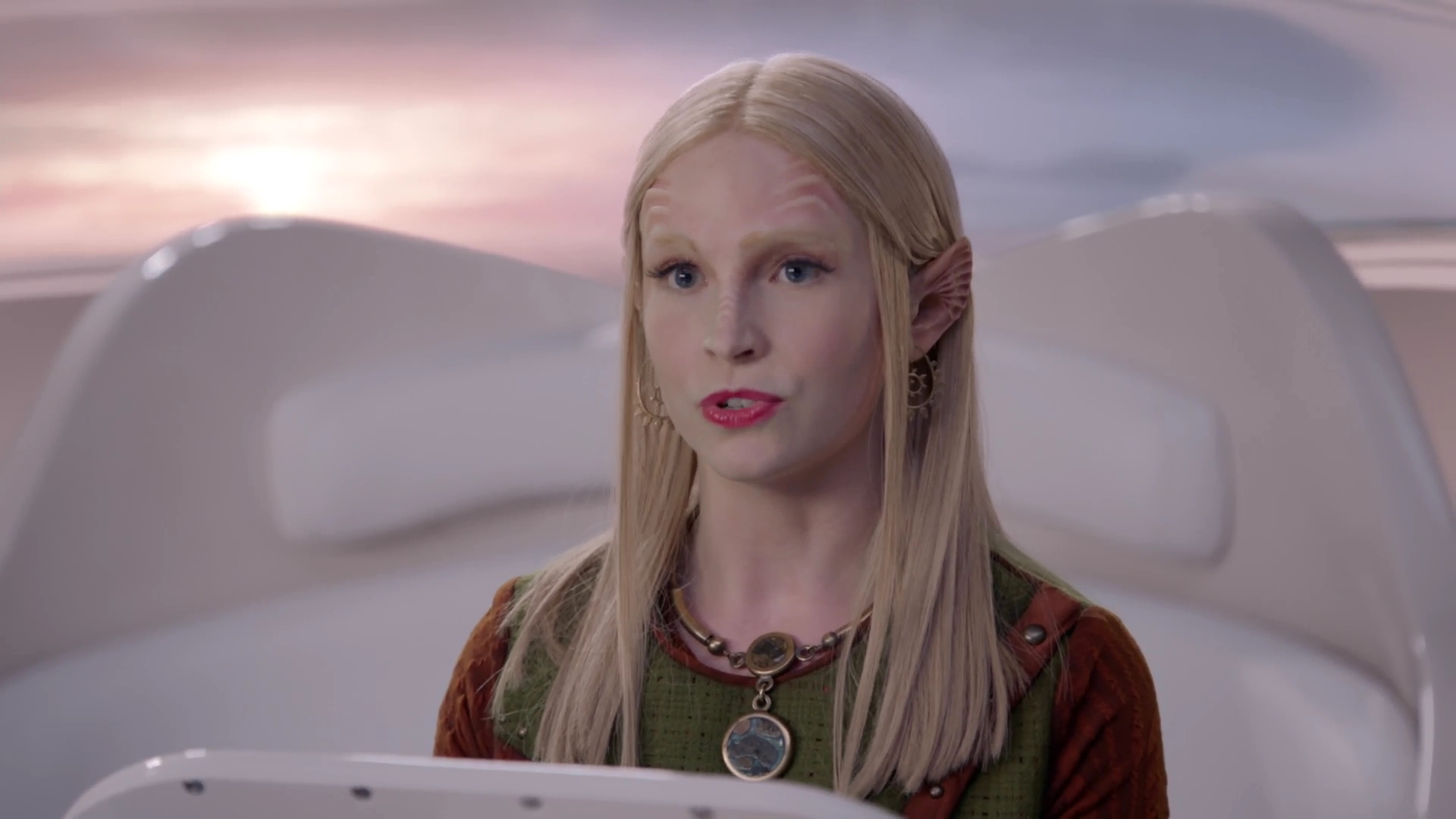 VampireDiariesWorld-dot-nl_TheOrville2x03-1344.jpg