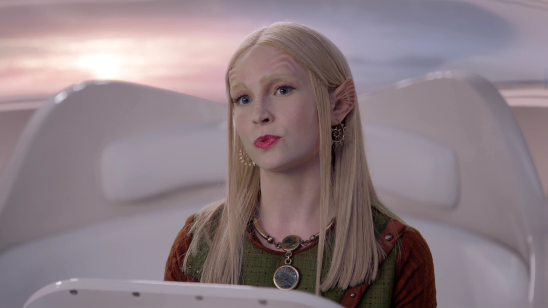 VampireDiariesWorld-dot-nl_TheOrville2x03-1345.jpg