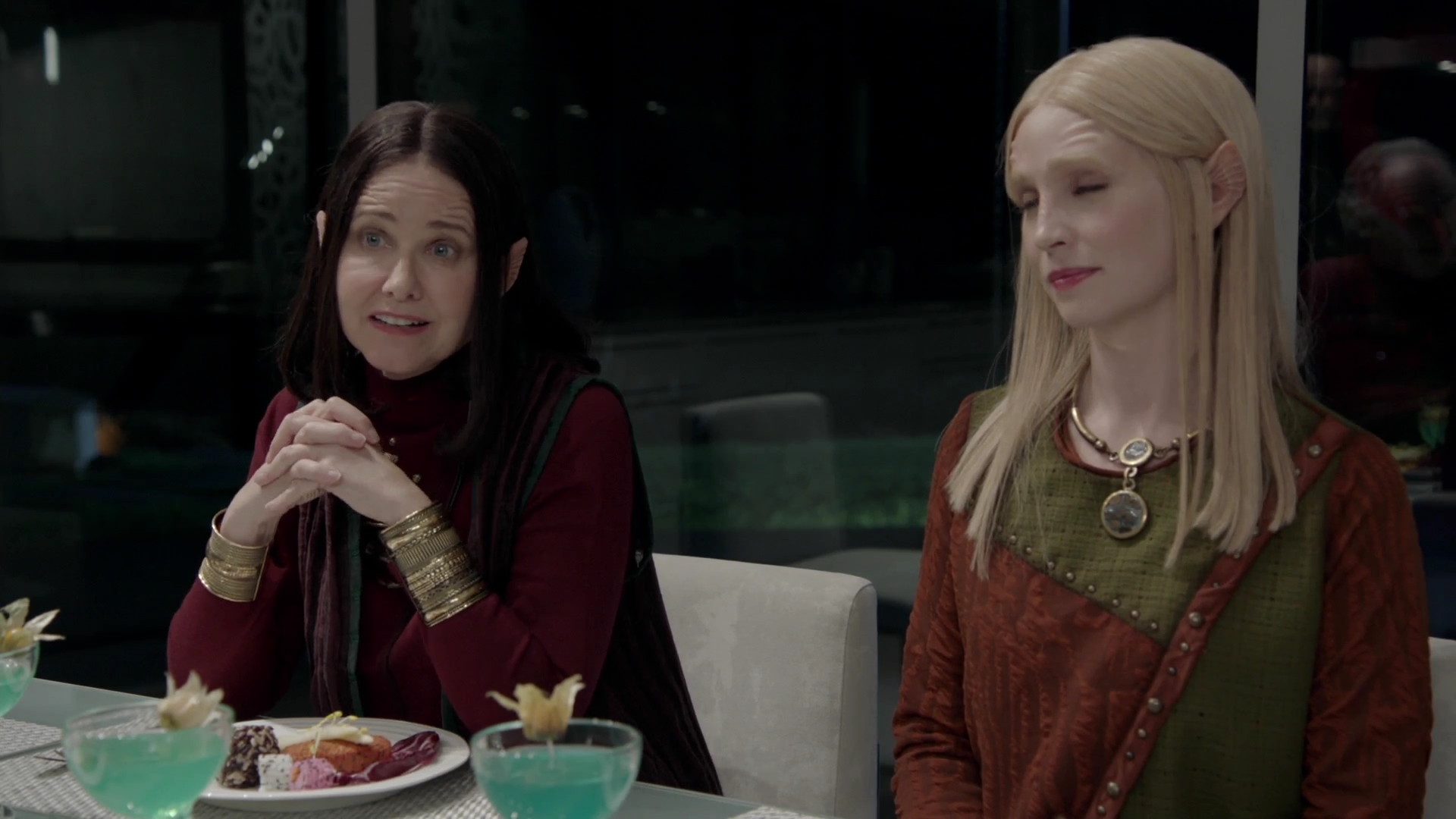 VampireDiariesWorld-dot-nl_TheOrville2x03-1441.jpg