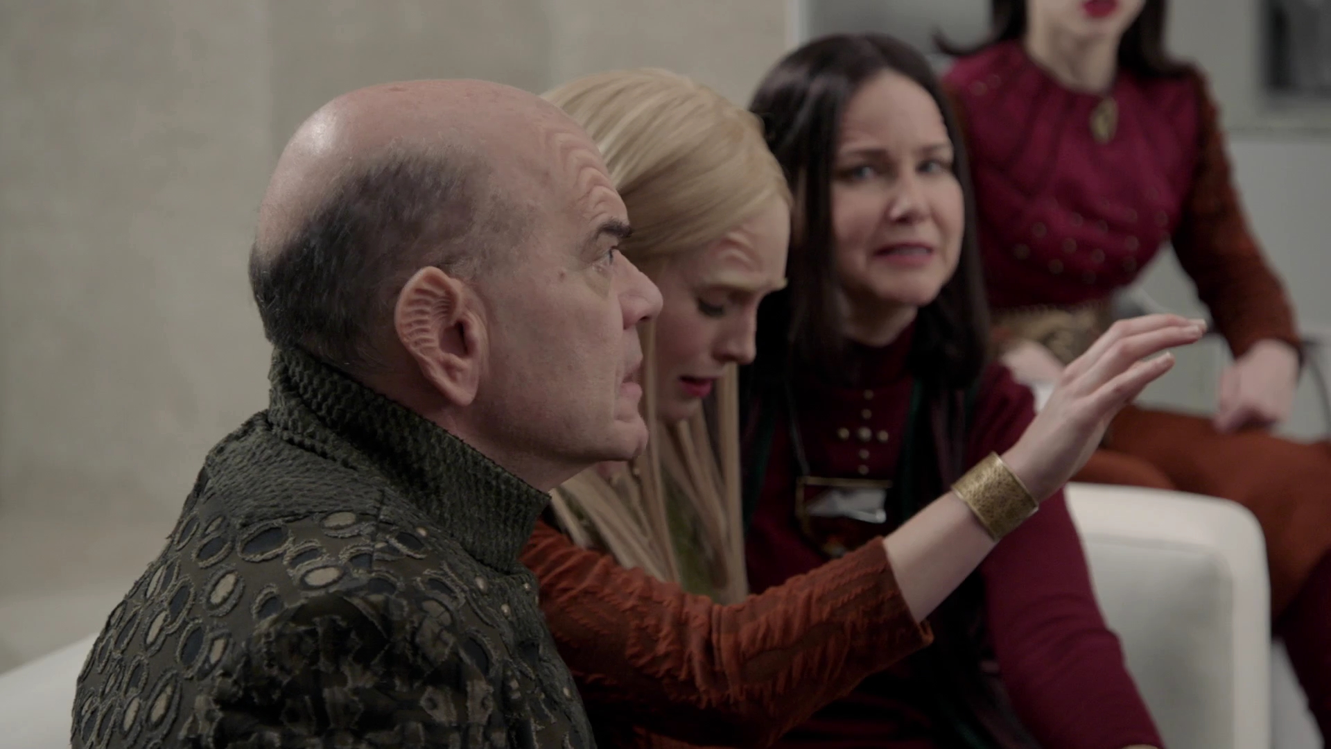 VampireDiariesWorld-dot-nl_TheOrville2x03-1793.jpg