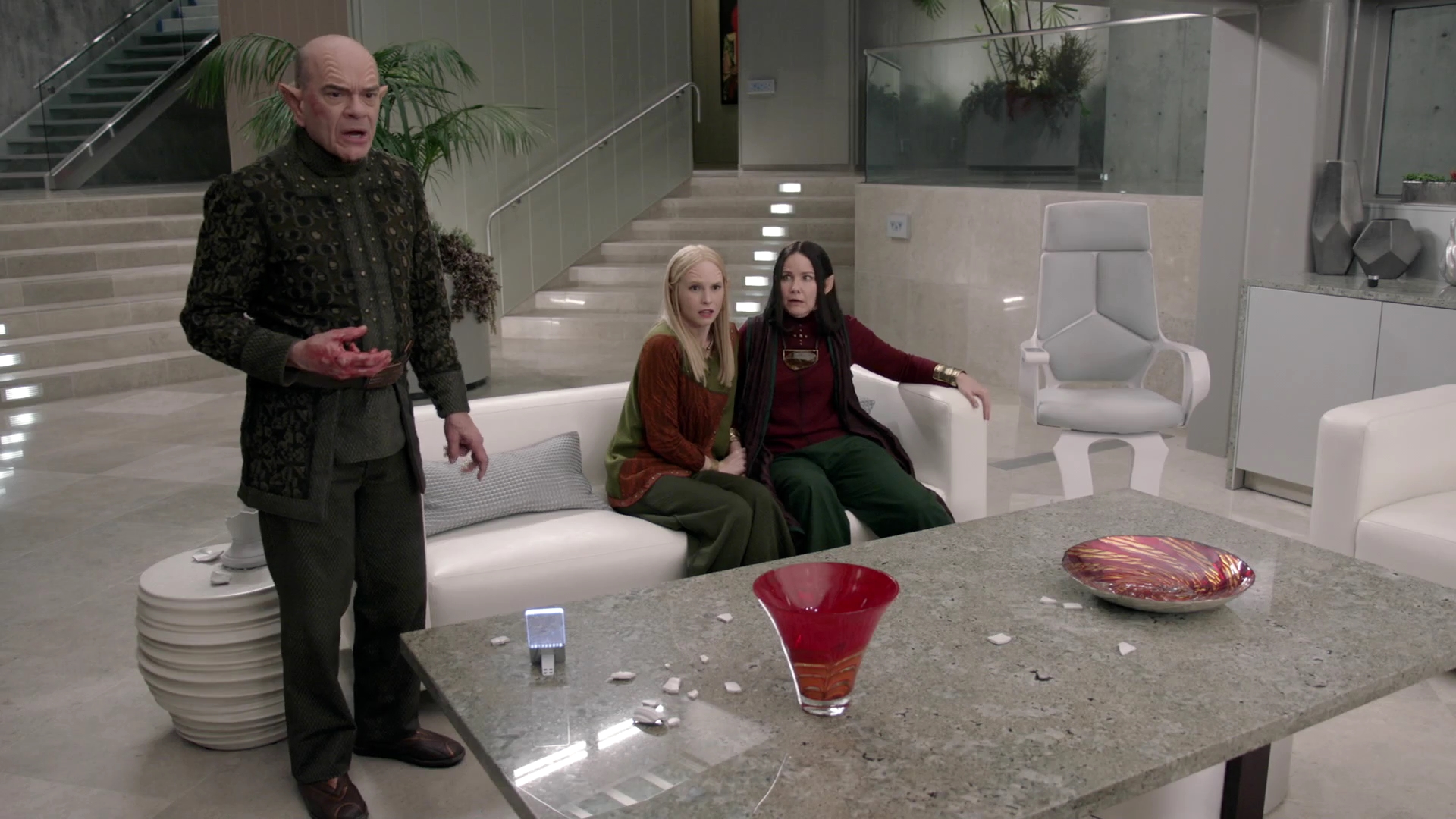 VampireDiariesWorld-dot-nl_TheOrville2x03-1936.jpg