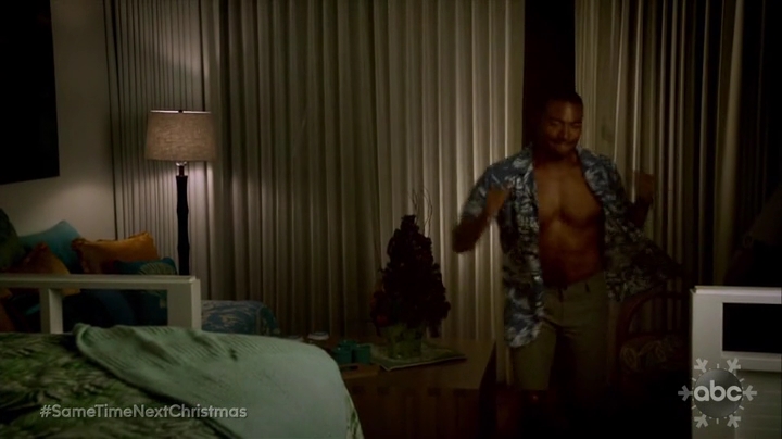 VampireDiariesWorld-dot-nl_SameTimeNextChristmas1493.jpg