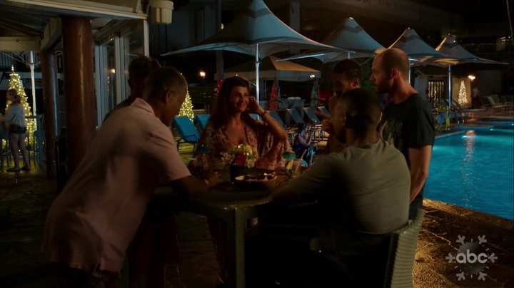 VampireDiariesWorld-dot-nl_SameTimeNextChristmas2065.jpg
