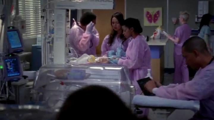 VampireDiariesWorld-dot-org_GreysAnatomy9x15-0002.jpg