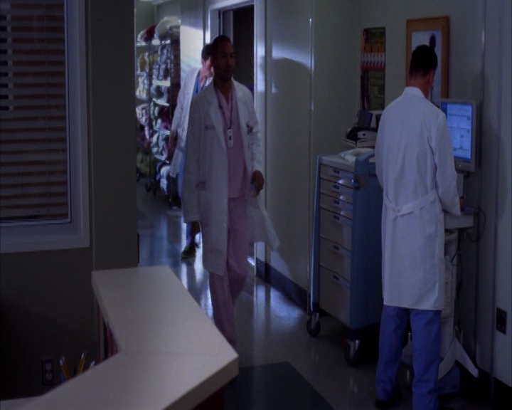 VampireDiariesWorld-dot-NL_GreysAnatomy9x18-1669.jpg