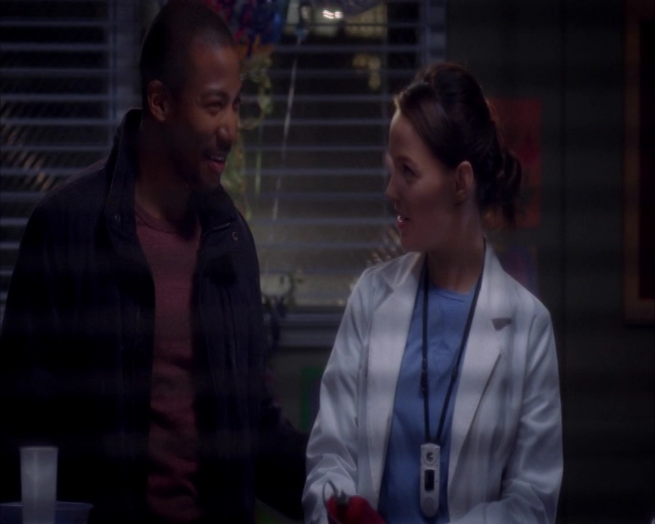 VampireDiariesWorld-dot-NL_GreysAnatomy9x18-2280.jpg