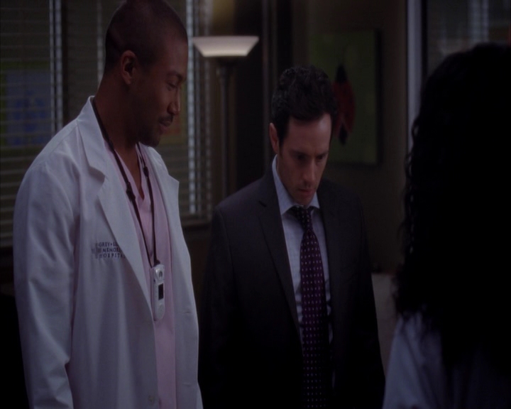 vampirediariesworld-dot-nl_GreysAnatomy9x1900714.jpg