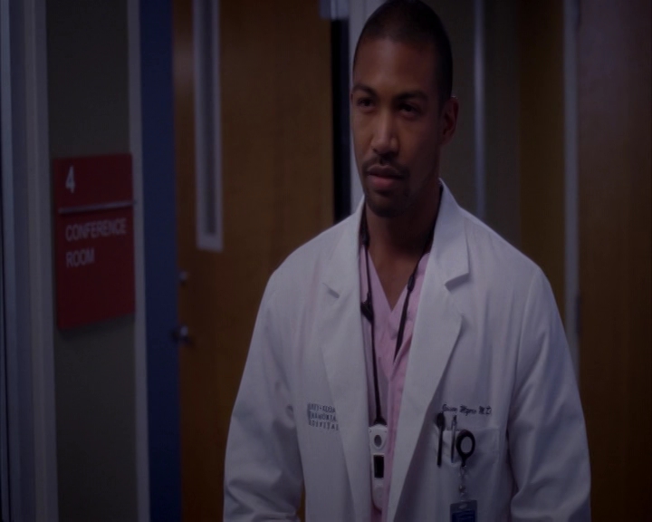 vampirediariesworld-dot-nl_GreysAnatomy9x1901775.jpg