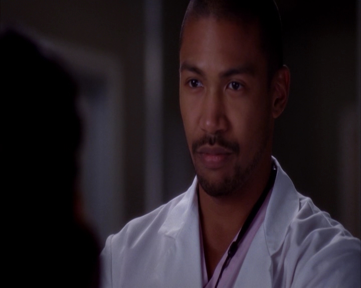 vampirediariesworld-dot-nl_GreysAnatomy9x21-00645.jpg