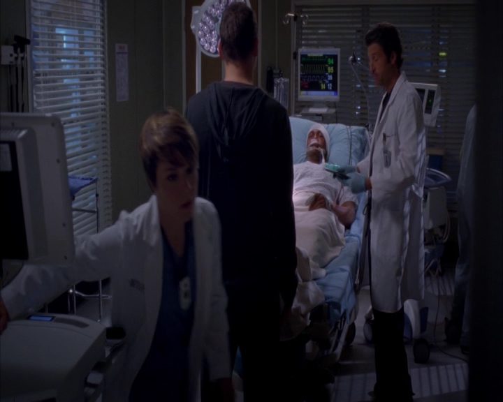 VampireDiariesWorld-dot-nl_GreysAnatomy9x23-0468.jpg