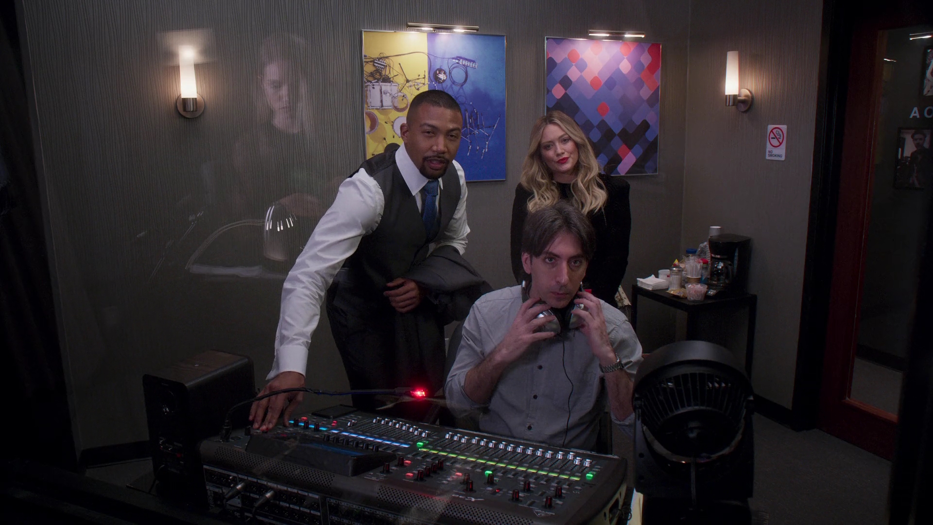 DailyDuff-dot-nl_Younger6x06-00319.jpg