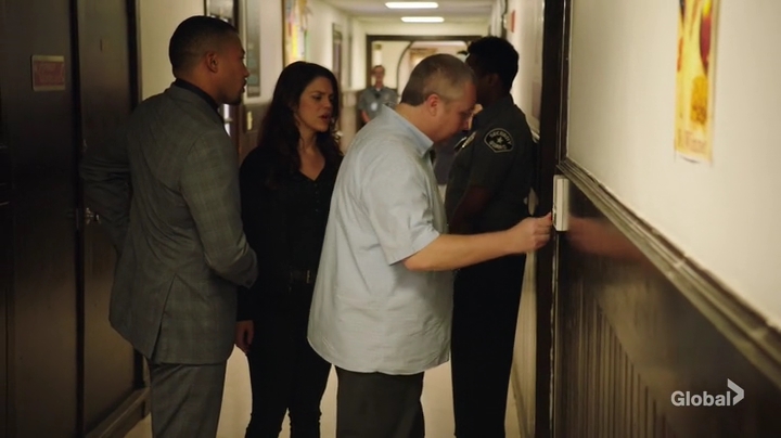 VampireDiariesWorld-dot-nl_NCIS-NewOrleans6x14-4988.jpg