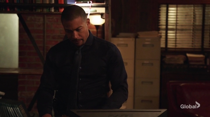 VampireDiariesWorld-dot-nl_NCIS-NewOrleans6x14-5769.jpg