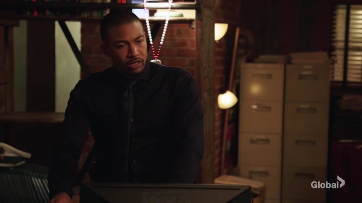 VampireDiariesWorld-dot-nl_NCIS-NewOrleans6x14-5773.jpg