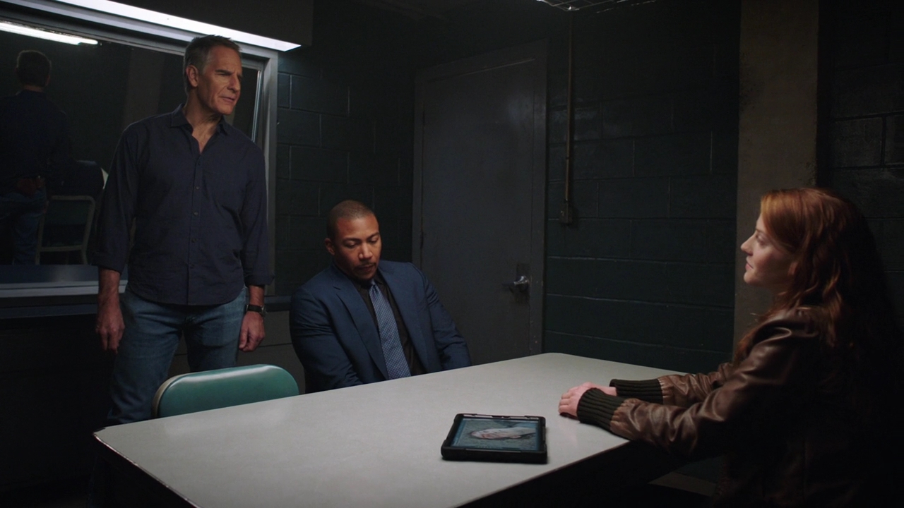 VampireDiariesWorld-dot-nl_NCIS-NewOrleans6x16-1200.jpg