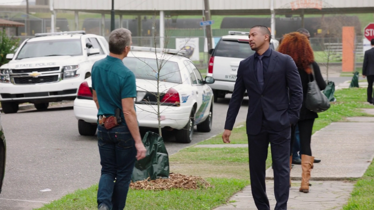 VampireDiariesWorld-dot-nl_NCIS-NewOrleans6x17-0902.jpg VampireDiariesWorld-dot-nl_NCIS-NewOrleans6x17-0902.jpg