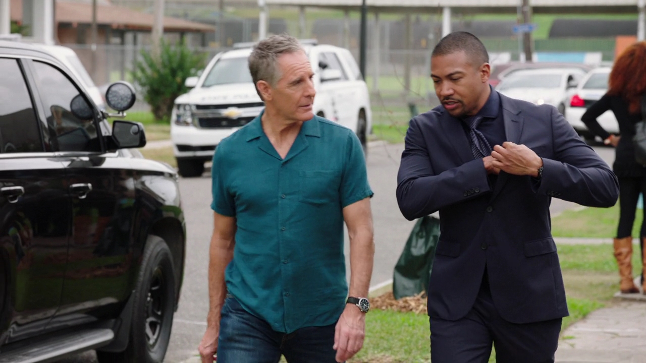 VampireDiariesWorld-dot-nl_NCIS-NewOrleans6x17-0909.jpg