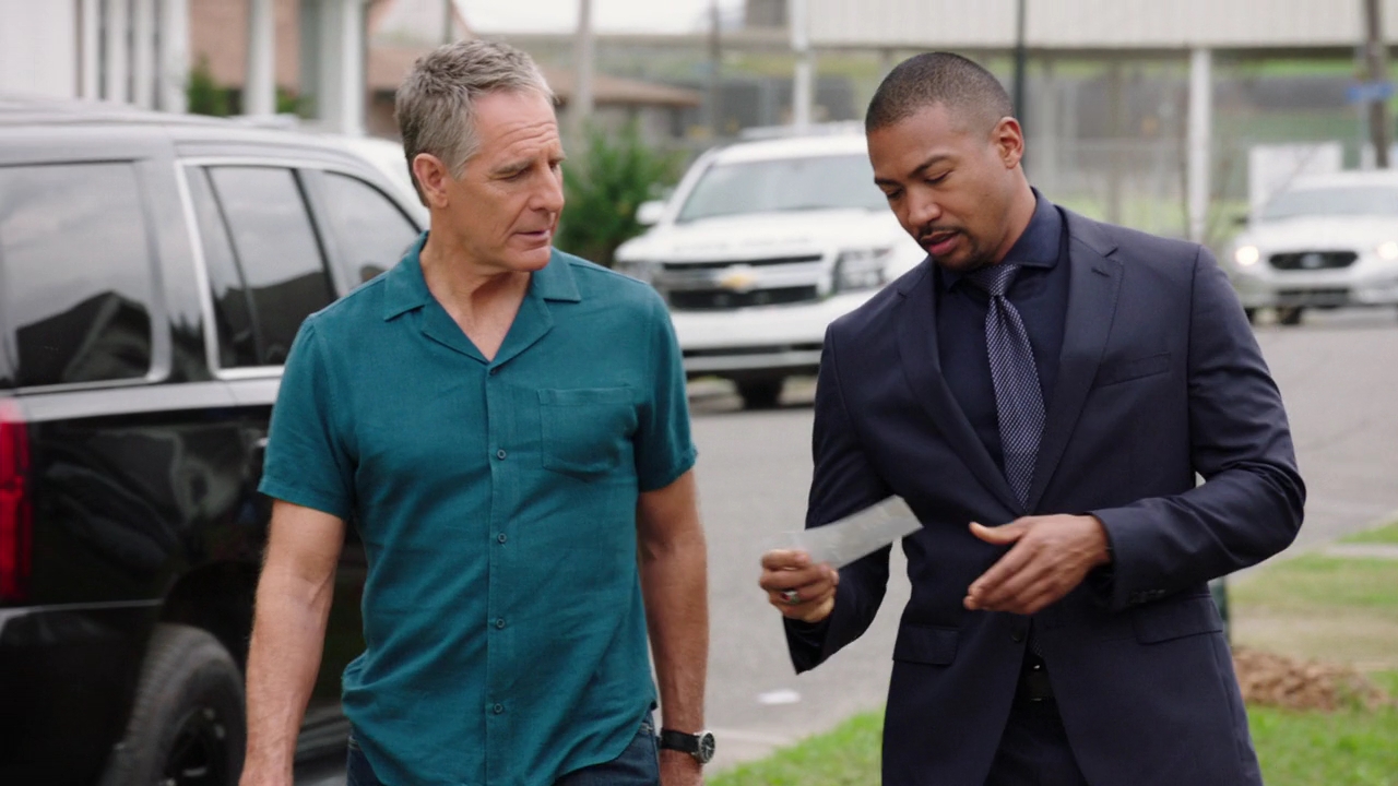 VampireDiariesWorld-dot-nl_NCIS-NewOrleans6x17-0911.jpg