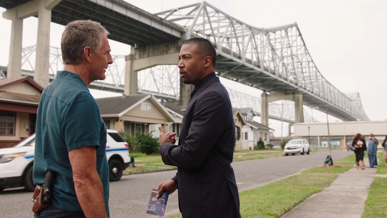 VampireDiariesWorld-dot-nl_NCIS-NewOrleans6x17-0923.jpg