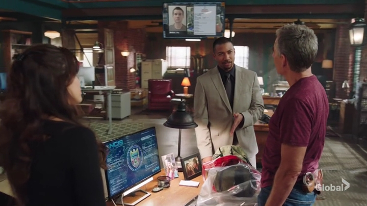 VampireDiariesWorld-dot-nl_NCIS-NewOrleans6x18-1017.jpg