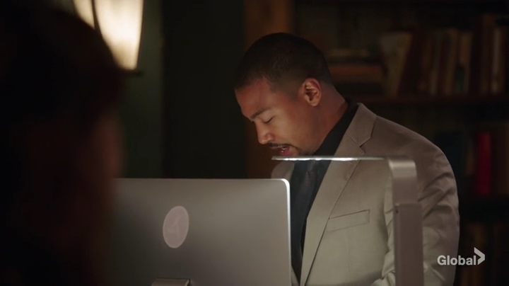 VampireDiariesWorld-dot-nl_NCIS-NewOrleans6x18-1250.jpg VampireDiariesWorld-dot-nl_NCIS-NewOrleans6x18-1250.jpg