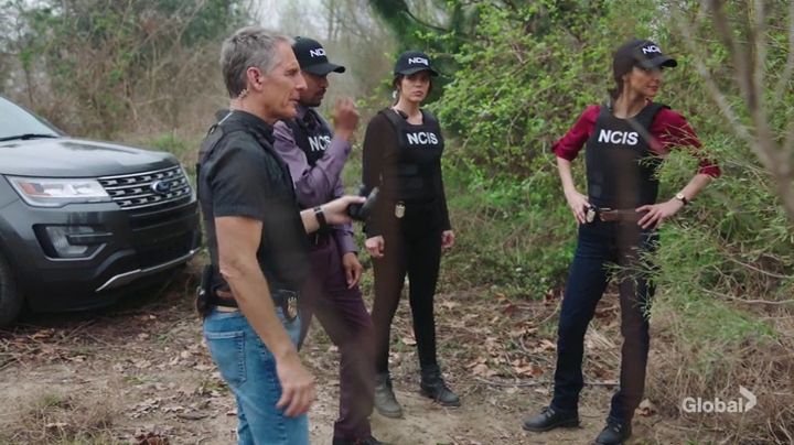 VampireDiariesWorld-dot-nl_NCIS-NewOrleans6x18-1900.jpg