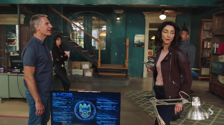 VampirediariesWorld-dot-nl_NCIS-NewOrleans6x19-0516.jpg