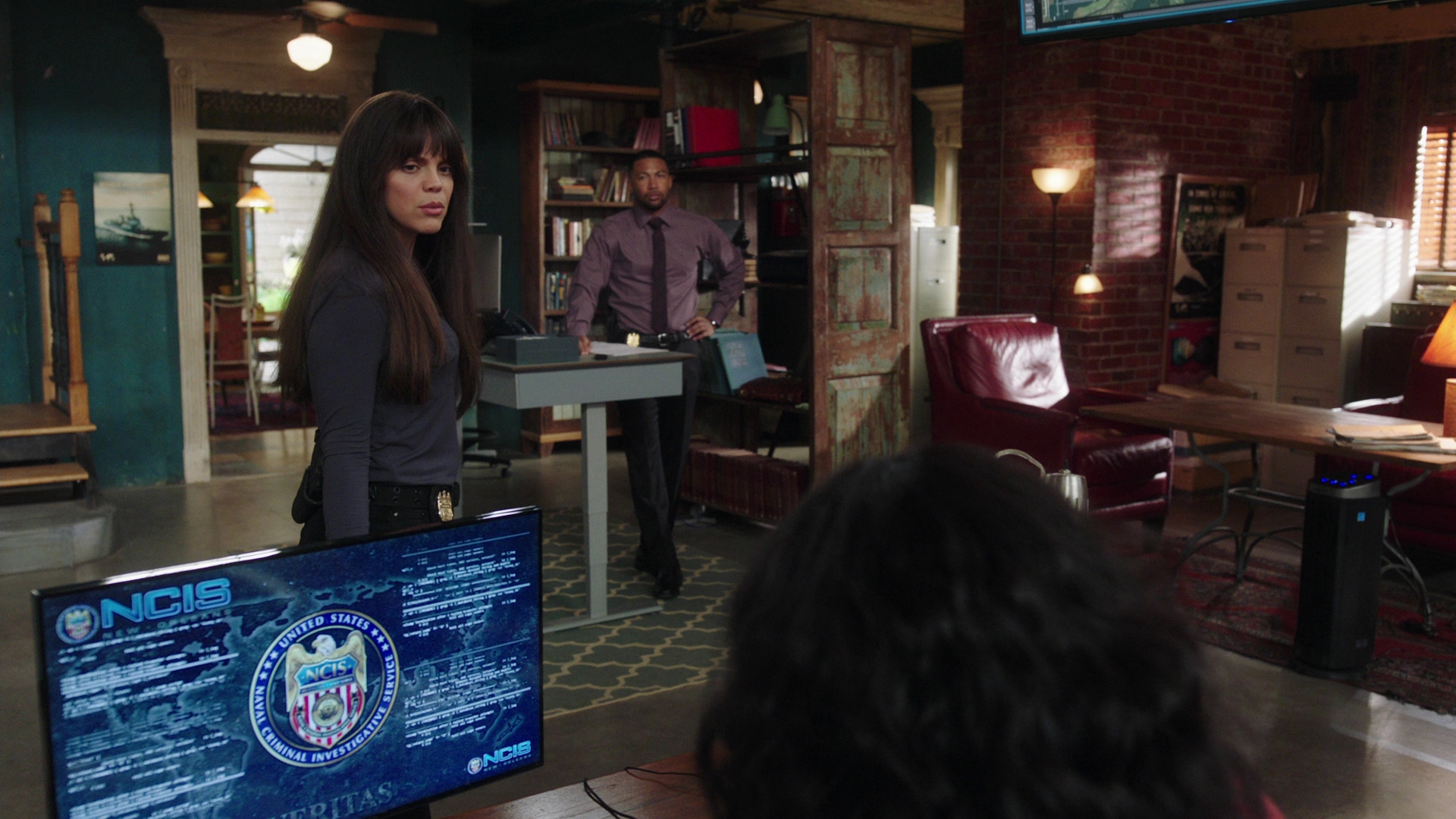 VampireDiariesWorld-dot-nl_NCISNewOrleans7x13-0913.jpg